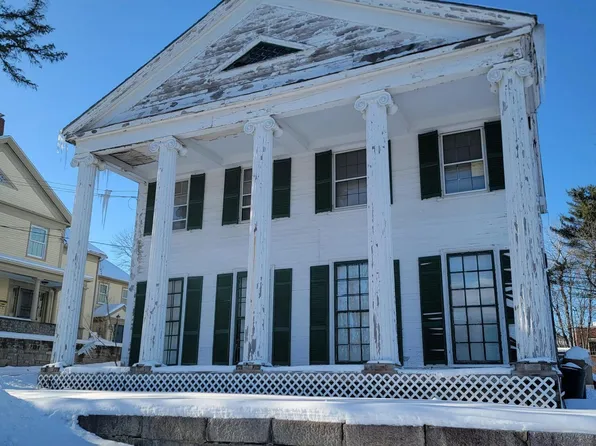 9 Calais Avenue, Calais, ME 04619