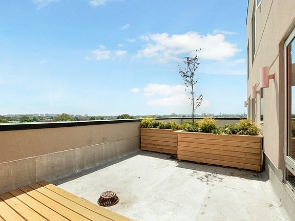 2nd image of 975 Liberty Ave #6E
