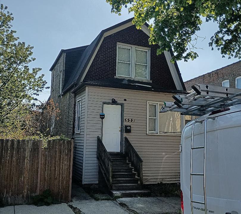 1st image of 523 N Trumbull Ave