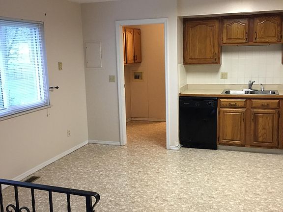 4th image of 4881 Baldwin Hills Dr