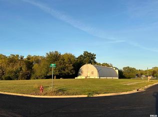 100 Scarlet Ct, Washington, IL 61571