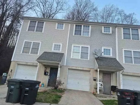 303 Mount Pleasant St, Coatesville, PA 19320