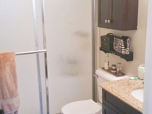 4th image of 3425 E 15th St Unit 11