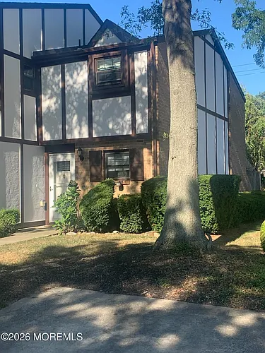 63 Apple Dr #63 Photo 1