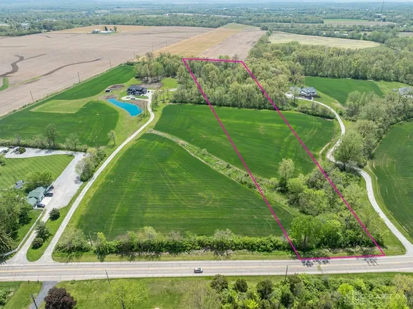 8306 E State Route 40, New Carlisle, OH 45344