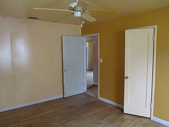 4th image of 3917 Kern St