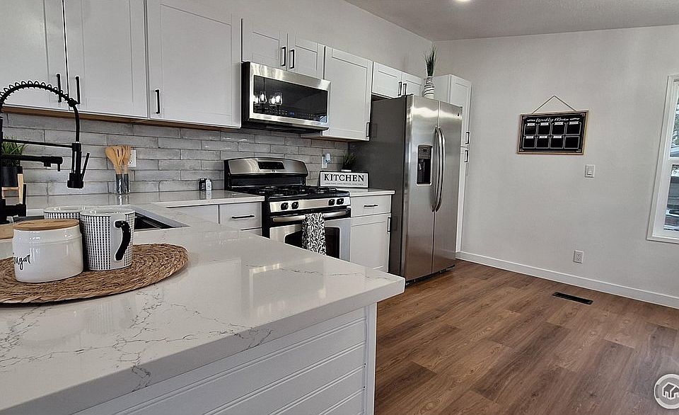 1st image of 2700 W C St #82