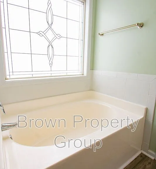 4918 Yorkchester Dr — Photo 21