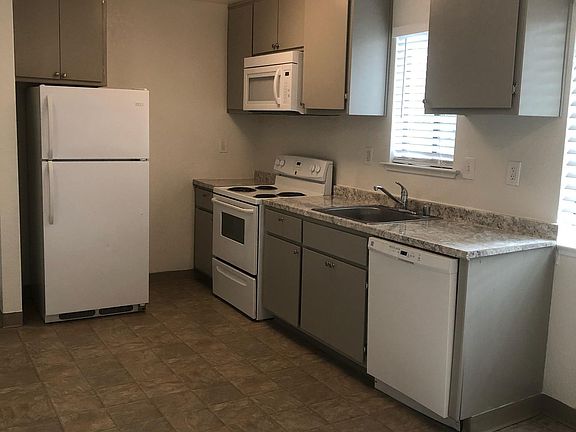 2nd image of 5135 El Camino Ave APT 26