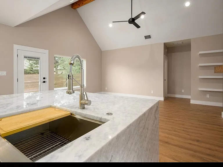 4808 Dry Creek Rd — Photo 6