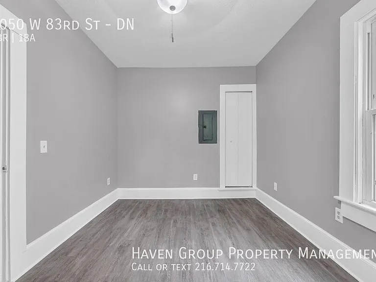 2050 W 83rd St #DN — Photo 7
