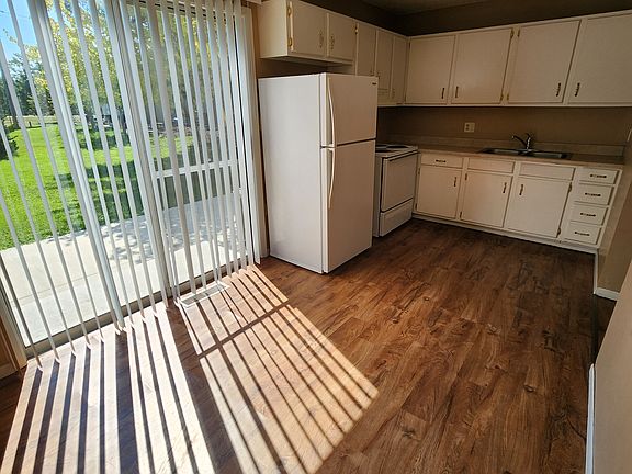 2nd image of 1310 E North St #1
