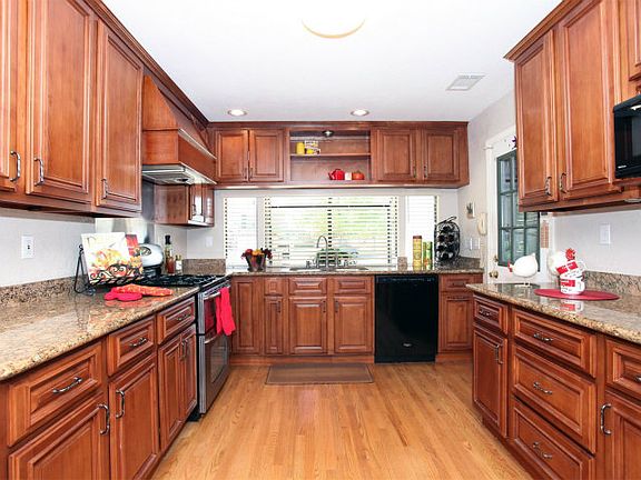 3rd image of 4766 Tonino Dr