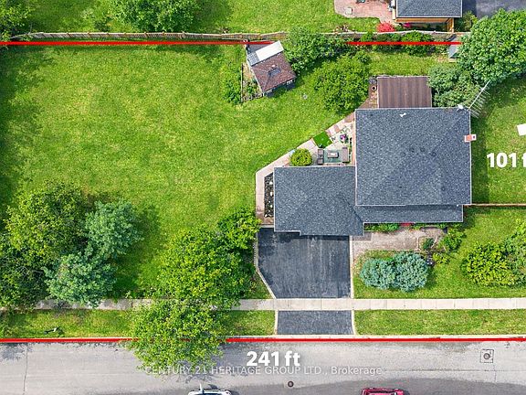 3rd image of 80 Findlay Ave