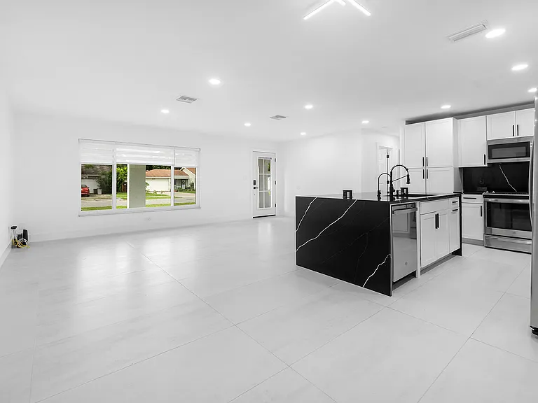 Mattituck Cir — Photo 5
