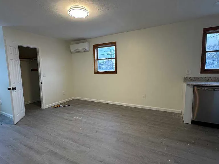 334 Main St #2 — Photo 3