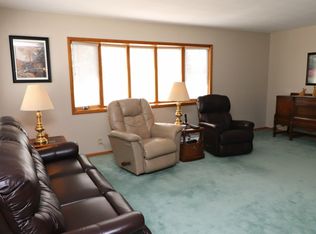 2123 Cruz Dr, Rapid City, SD 57702