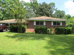 316 Clermont Dr, Thomasville, GA 31792