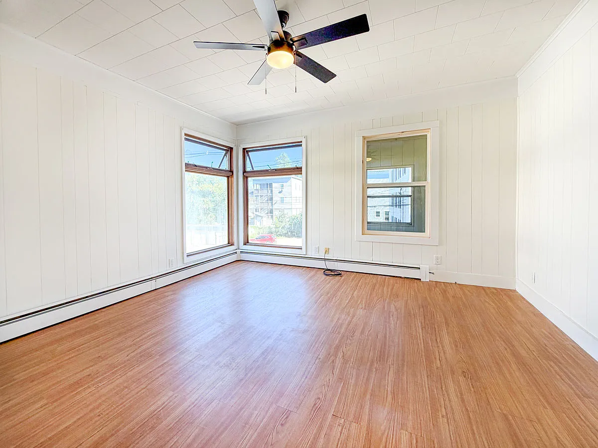 2 bed, 880 sqft, $2,000 — Photo 2