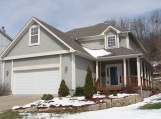 6351 Walker St, Shawnee, KS 66218