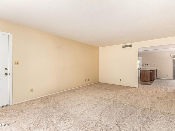 4th image of 10608 N 32ND Drive