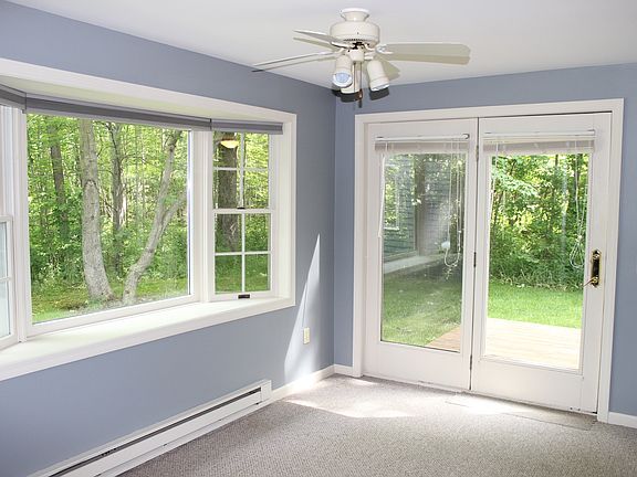 Dining Area w/ Access to Backyard