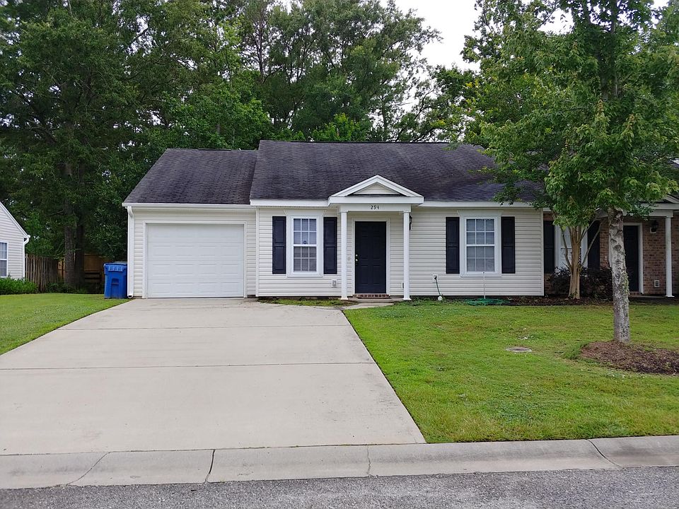 294 Reagan Dr., Cedar Springs