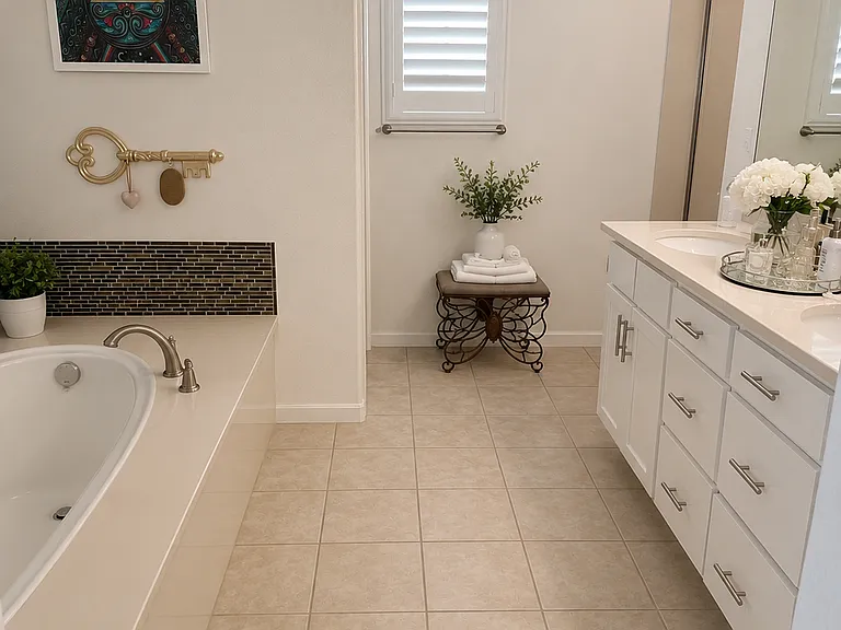 1076 S Fowler Ln — Photo 13