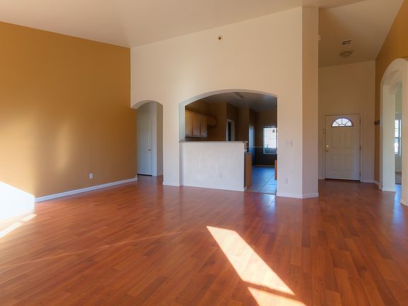 4th image of 4541 Deer Springs Dr