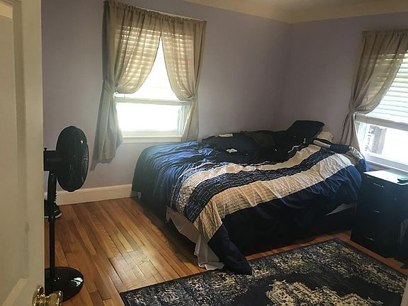 4th image of 199 Carroll Ave