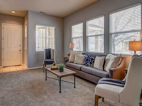 5th image of 2616 Arrowsmith Dr