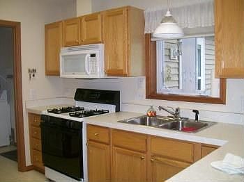 3rd image of 2008 Lake Churchill Dr