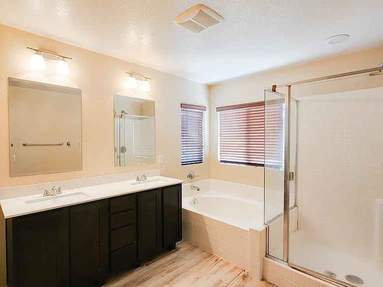 10551 Snow Lake St — Photo 14