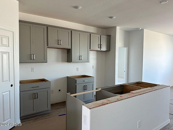 4th image of 5540 W OLNEY Avenue