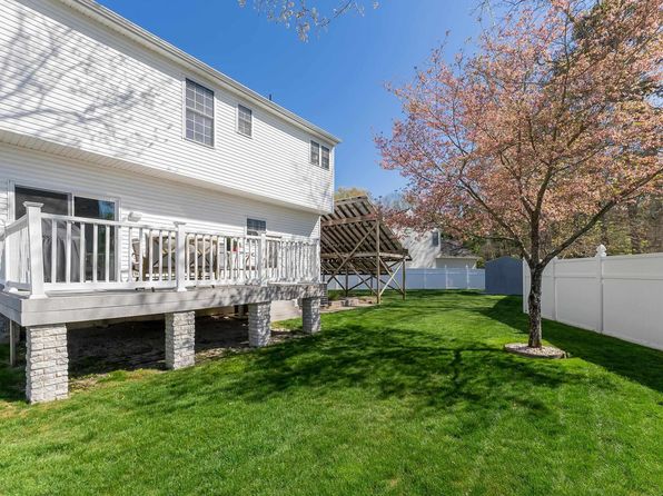 74 Irving Ct, Mays Landing, NJ 08330