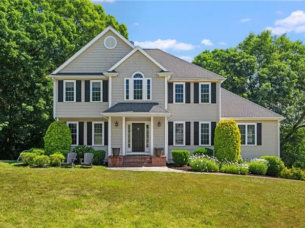 15 Jenna Way, Cumberland, RI 02864