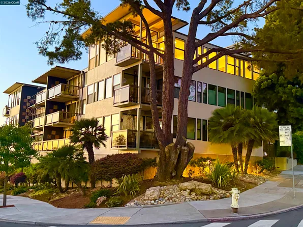 5400 Broadway Ter APT 301, Oakland, CA 94618