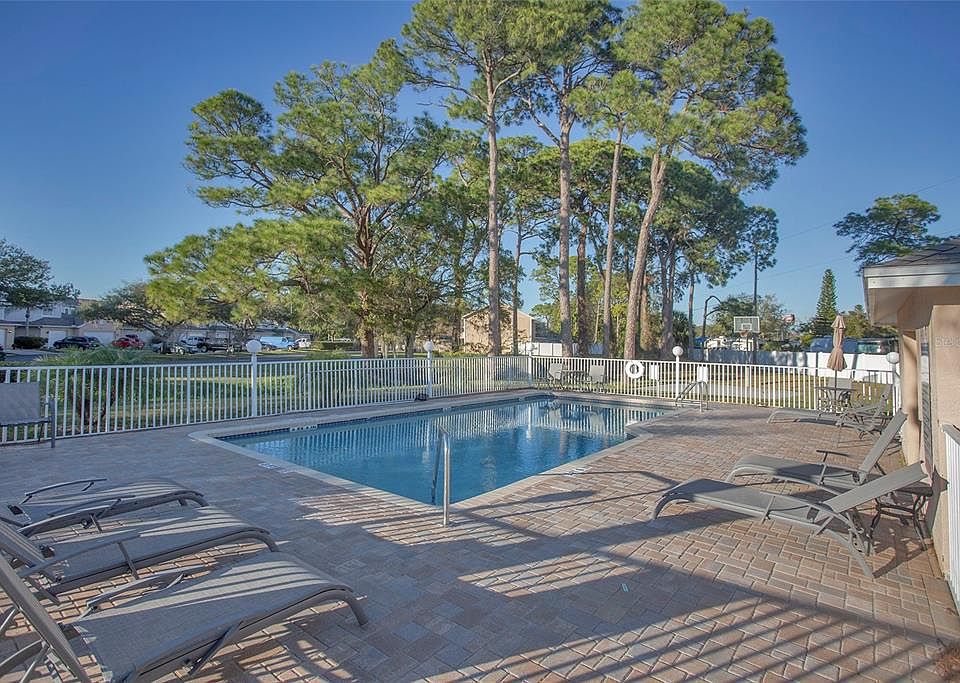 2nd image of 6980 Ulmerton Rd APT 6F