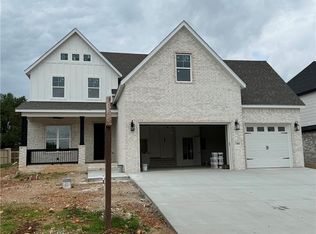 1302 SW Clarendon Ave, Bentonville, AR 72713