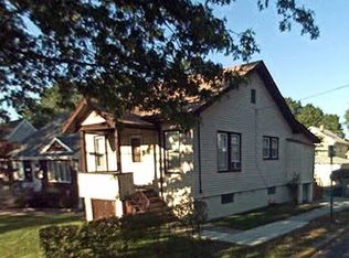 298 Maple St, Secaucus, NJ 07094