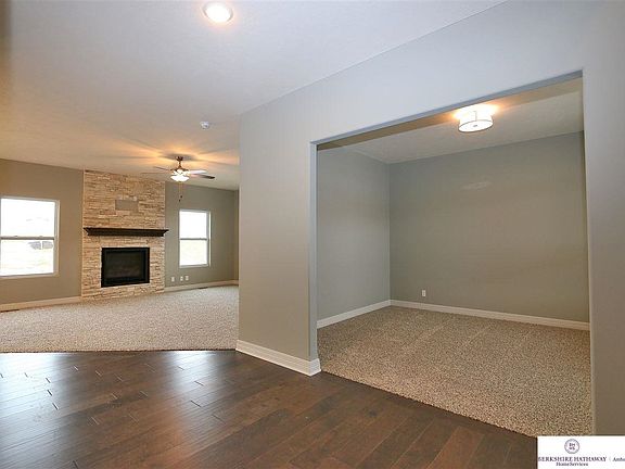 4th image of 12206 Longshore Ave