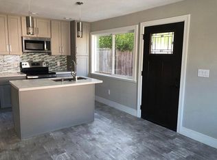 532 5th Ave #B, Redwood City, CA 94063