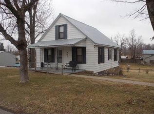 607 Travis St, Marion, KY 42064