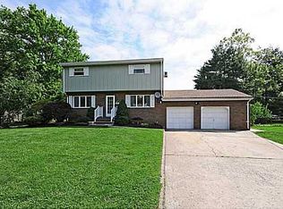 1457 Mohawk Rd, North Brunswick, NJ 08902