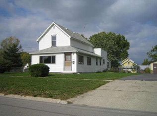 229 Walnut St, Butler, IN 46721