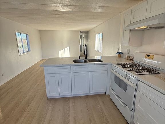 5th image of 4209 W Rosamond Blvd Space 75