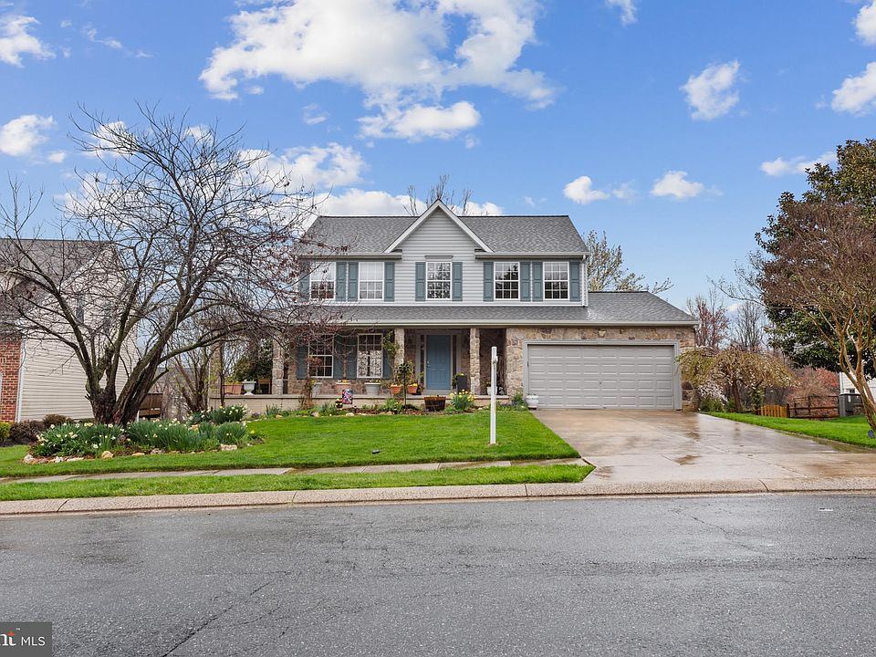 1st image of 1117 Andreas Dr