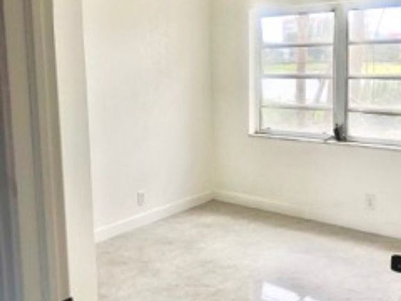 3rd image of 3901 NW 9th Ave #11103569