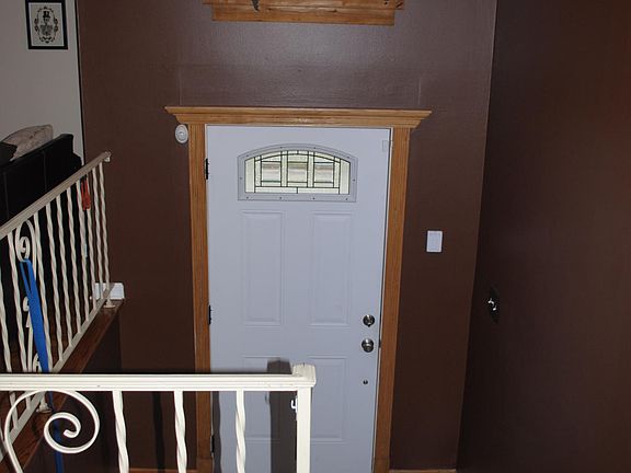 2nd image of 105 Mockingbird Dr