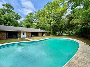 121 Ryland Rd, Pineville, LA 71360